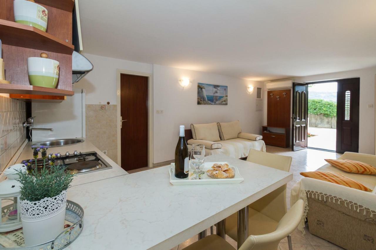 Beach Apartment M & B Poljana (Ugljan) Exterior foto